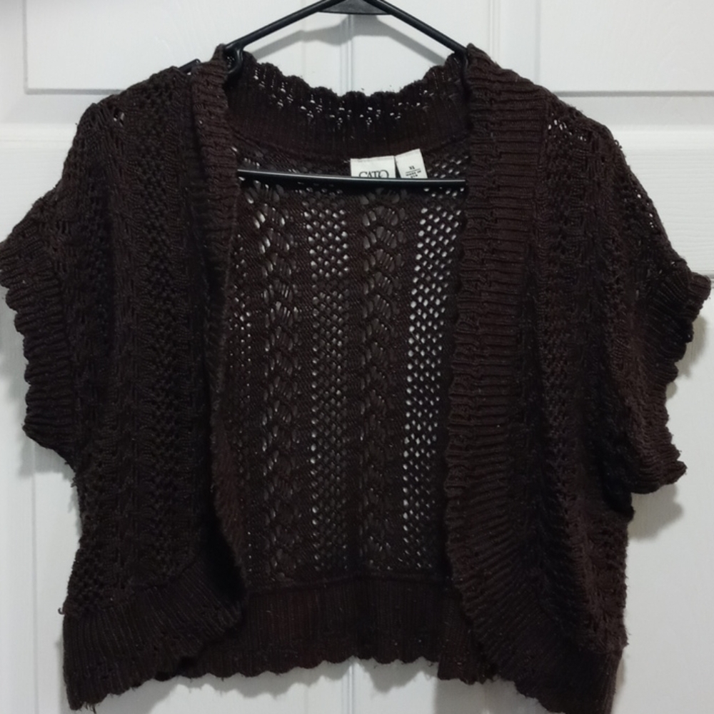 Brown short sleeve knitted sweater